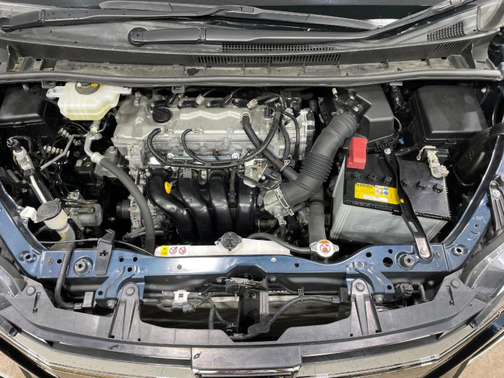 2021 Toyota Noah 3BA-ZRR80W (UW-69ef59080f9ba)[12]