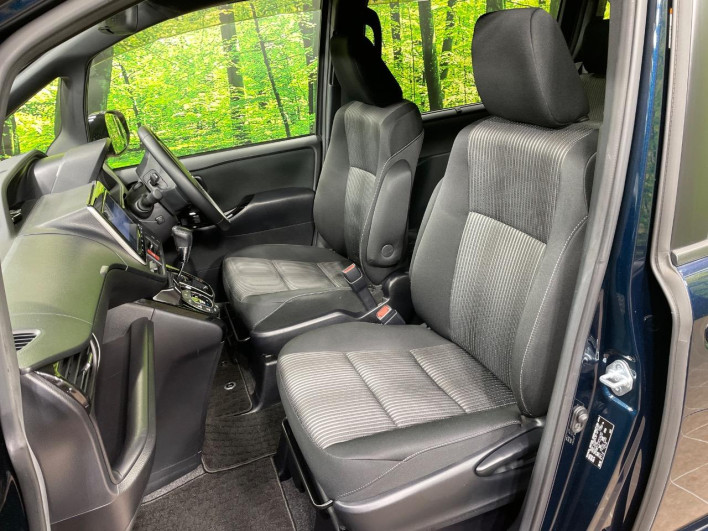 2021 Toyota Noah 3BA-ZRR80W (UW-69ef59080f9ba)[10]