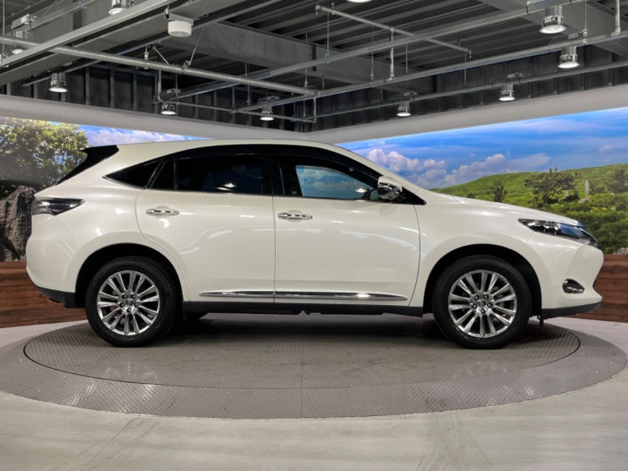 2014 Toyota Harrier DBA-ZSU60W (UW-69ef59082c4c4)[20]