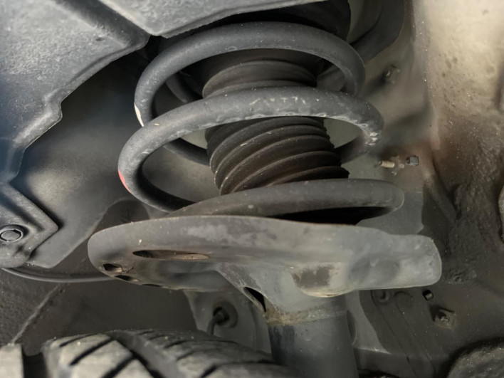 2014 Toyota Harrier DBA-ZSU60W (UW-69ef59082c4c4)[6]