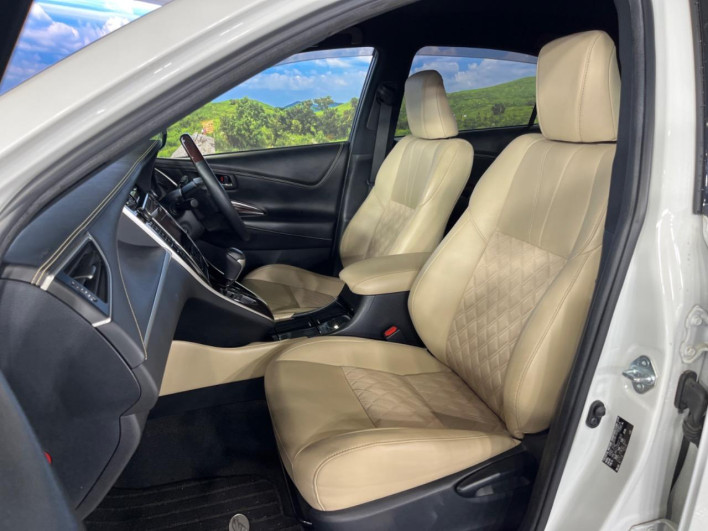 2014 Toyota Harrier DBA-ZSU60W (UW-69ef59082c4c4)[28]