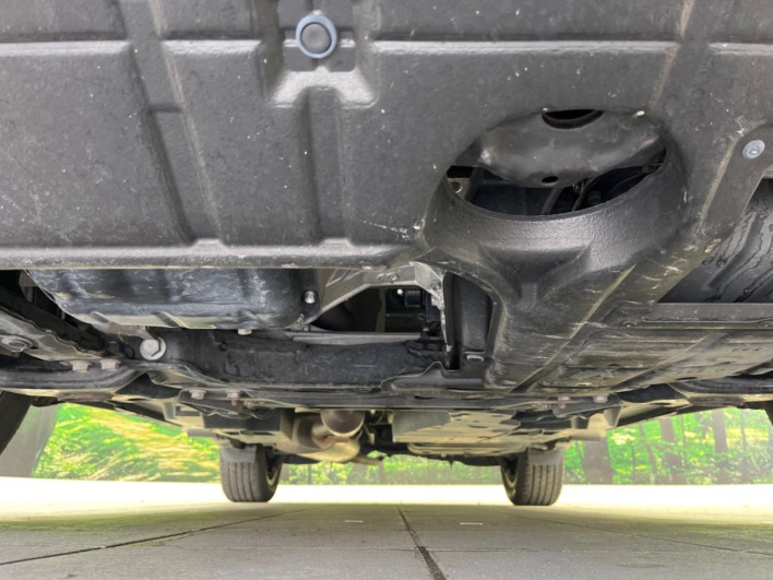 2015 Toyota Harrier DBA-ZSU60W (UW-69ef5908407fd)[13]