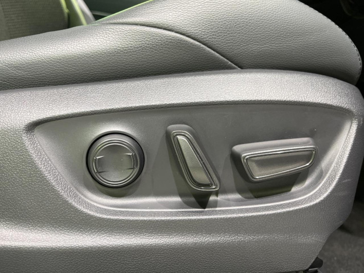 2025 Toyota Corolla Cross 6AA-ZVG13 (UW-69ef59095499e)[6]