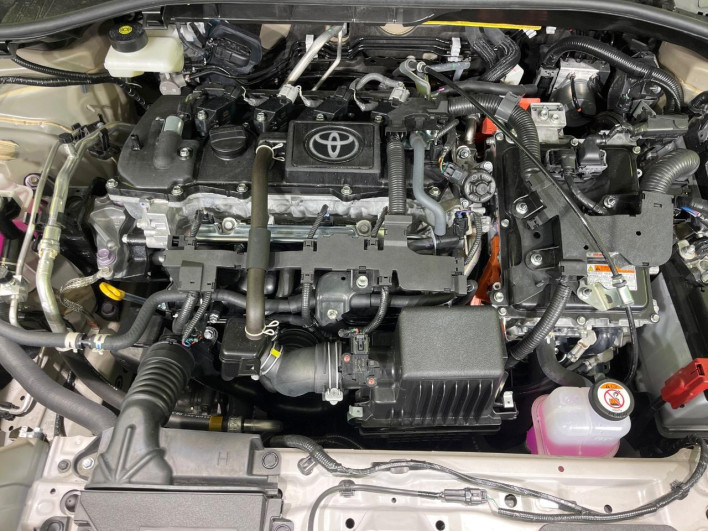 2025 Toyota Corolla Cross 6AA-ZVG13 (UW-69ef59095499e)[4]