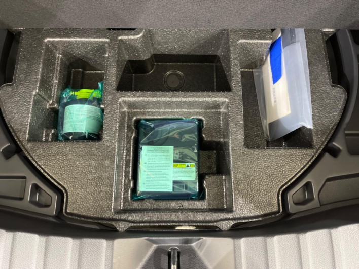 2026 Toyota Corolla Cross 6AA-ZVG13 (UW-69ef590a212ae)[22]