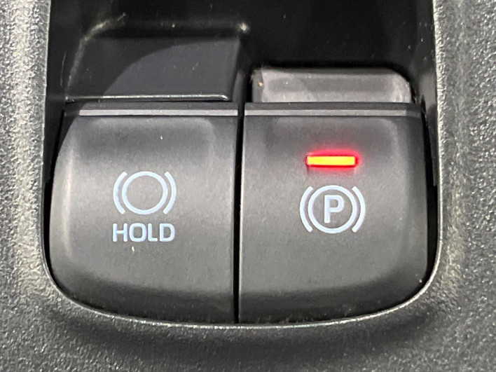 2021 Toyota Corolla Cross 6AA-ZVG15 (UW-69ef590bc864a)[13]