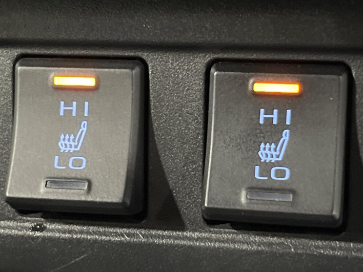 2021 Toyota Corolla Cross 6AA-ZVG15 (UW-69ef590bc864a)[9]