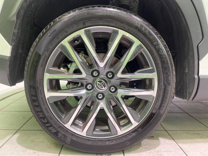 2025 Toyota Corolla Cross 6AA-ZVG16 (UW-69ef590c08ac4)[12]