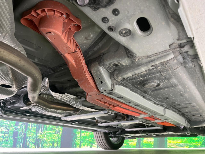 2025 Toyota Corolla Cross 6AA-ZVG16 (UW-69ef590c08ac4)[18]