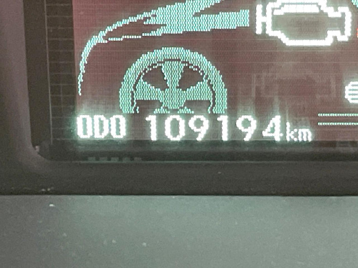 2010 Toyota Prius DAA-ZVW30 (UW-69ef590d41cc0)[2]