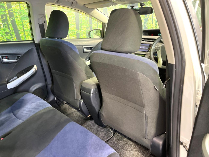 2012 Toyota Prius DAA-ZVW30 (UW-69ef590dc2aa2)[28]