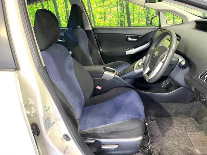 2012 Toyota Prius DAA-ZVW30 (UW-69ef590dc2aa2)[27]