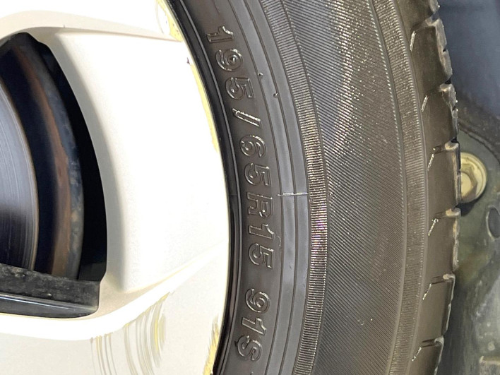 2012 Toyota Prius DAA-ZVW30 (UW-69ef590dc2aa2)[23]