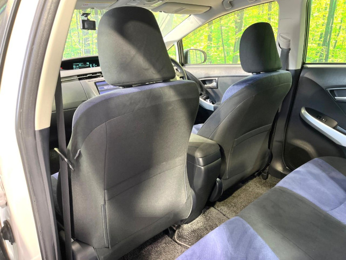 2012 Toyota Prius DAA-ZVW30 (UW-69ef590dc2aa2)[14]