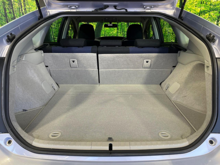 2013 Toyota Prius DAA-ZVW30 (UW-69ef590e0a6c3)[24]