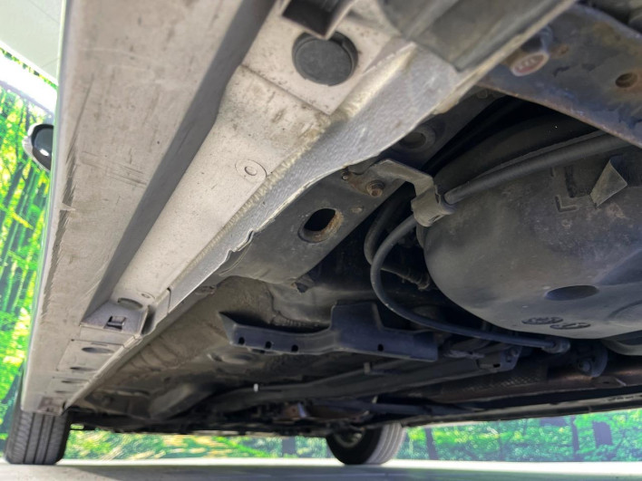 2013 Toyota Prius DAA-ZVW30 (UW-69ef590e0a6c3)[23]