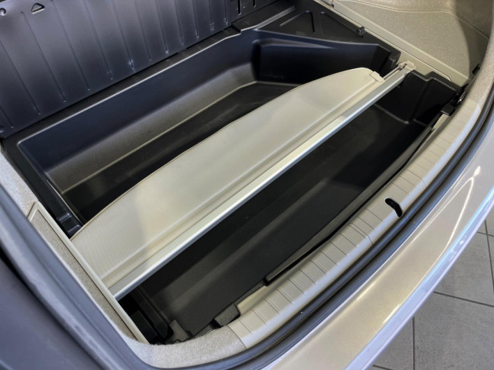 2013 Toyota Prius DAA-ZVW30 (UW-69ef590e0a6c3)[27]