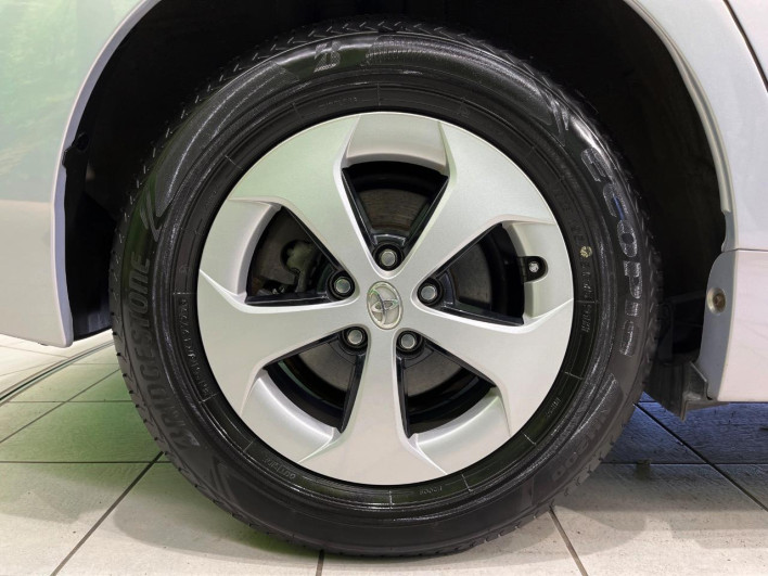 2013 Toyota Prius DAA-ZVW30 (UW-69ef590e0a6c3)[10]