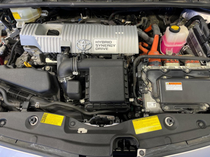 2013 Toyota Prius DAA-ZVW30 (UW-69ef590e0a6c3)[4]