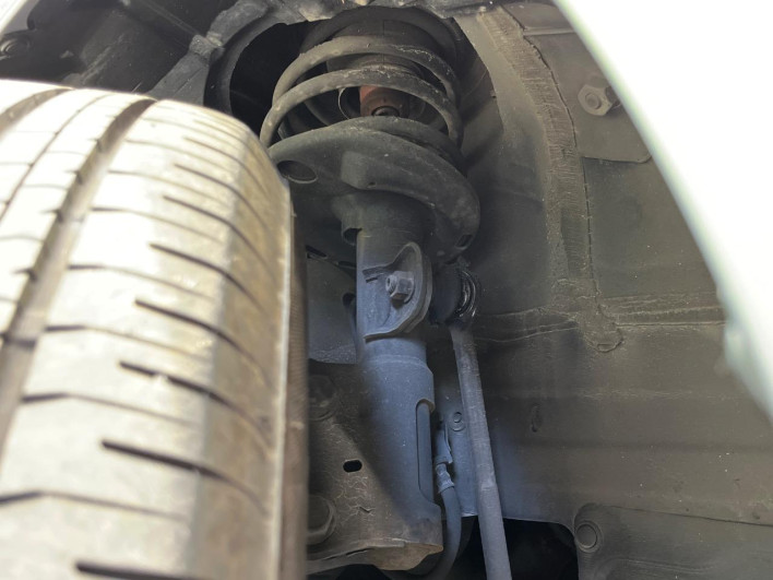 2013 Toyota Prius DAA-ZVW30 (UW-69ef590e0a6c3)[13]