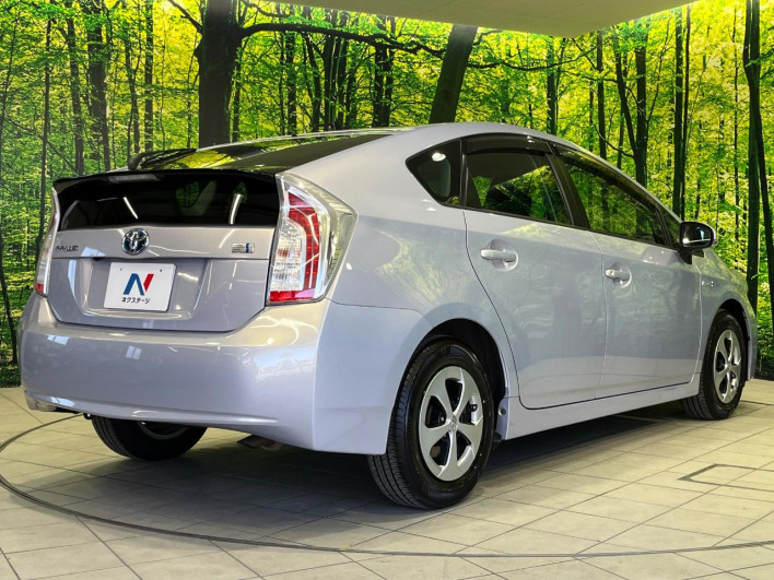 2013 Toyota Prius DAA-ZVW30 (UW-69ef590e0a6c3)[28]