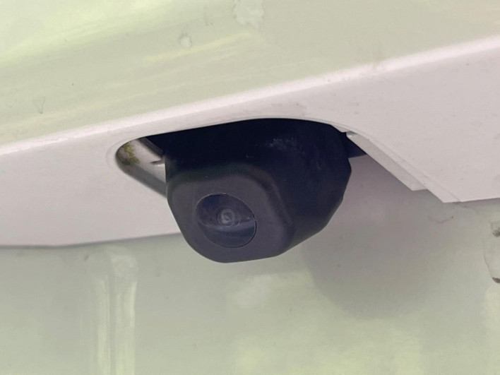 2013 Toyota Prius α DAA-ZVW41W (UW-69ef590e408b1)[5]