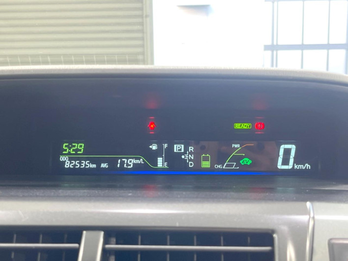 2013 Toyota Prius α DAA-ZVW41W (UW-69ef590e408b1)[20]