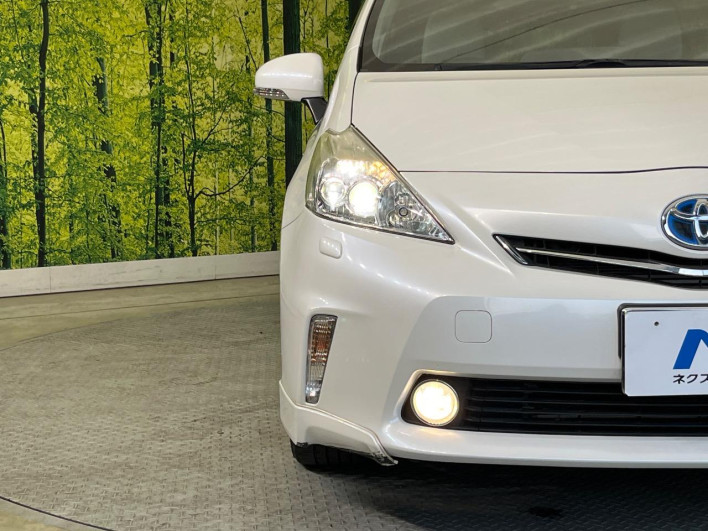 2014 Toyota Prius α DAA-ZVW41W (UW-69ef590f64419)[14]