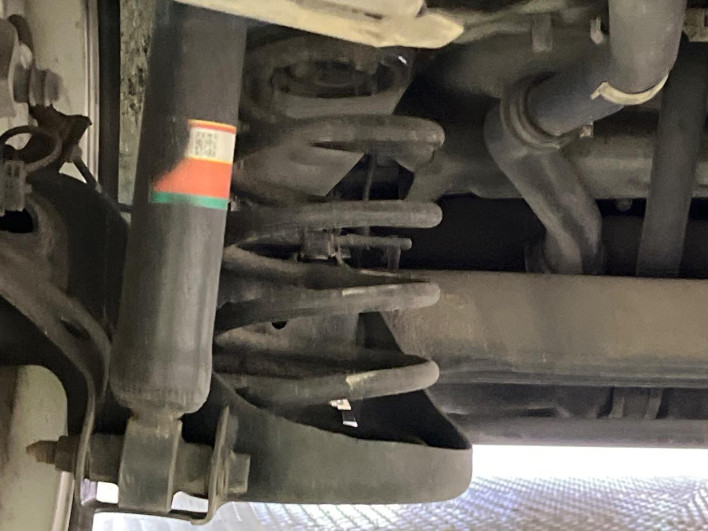 2014 Toyota Prius α DAA-ZVW41W (UW-69ef590f64419)[22]