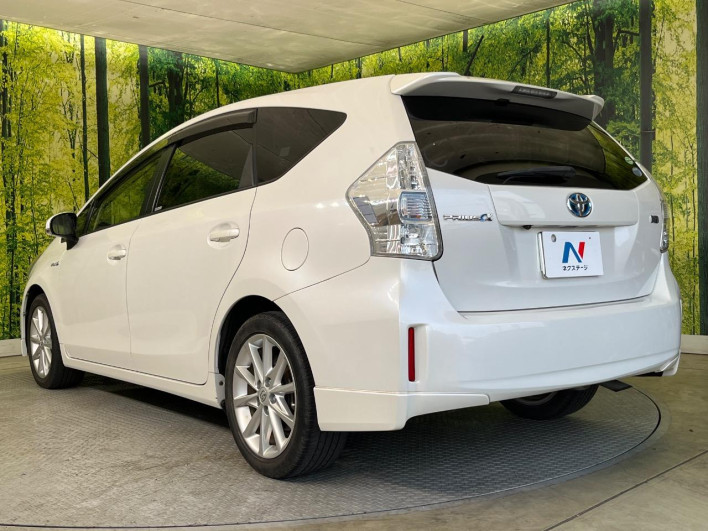 2014 Toyota Prius α DAA-ZVW41W (UW-69ef590f64419)[8]