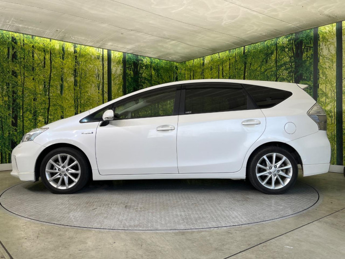 2014 Toyota Prius α DAA-ZVW41W (UW-69ef590f64419)[7]