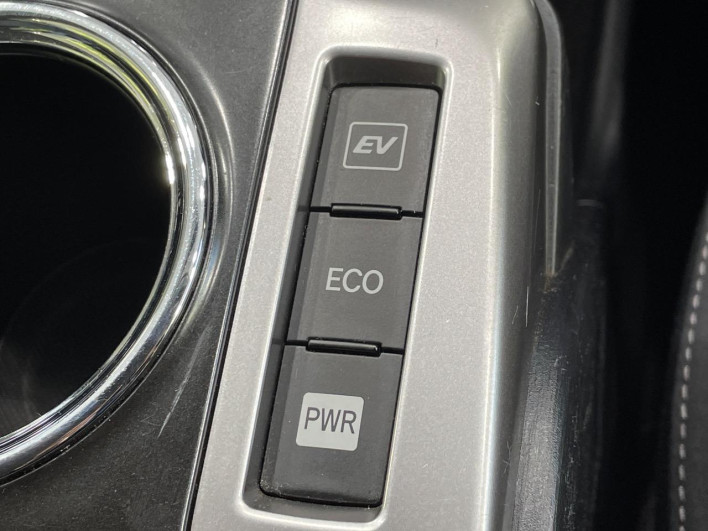 2015 Toyota Prius α DAA-ZVW41W (UW-69ef590fd0b17)[12]