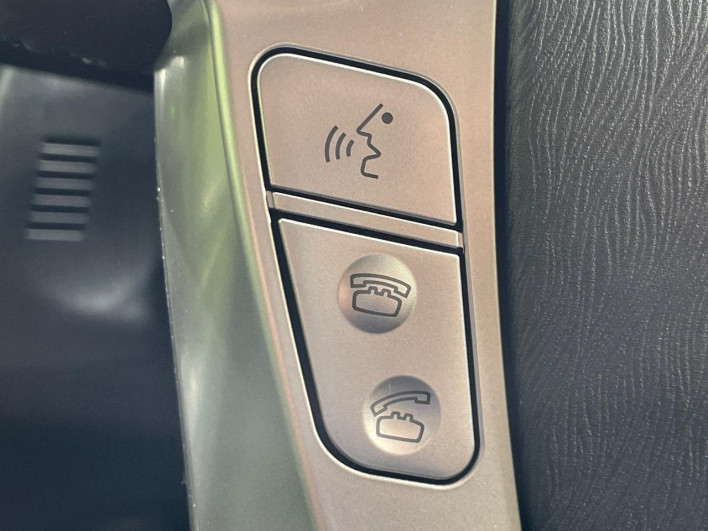 2015 Toyota Prius α DAA-ZVW41W (UW-69ef590fd0b17)[13]