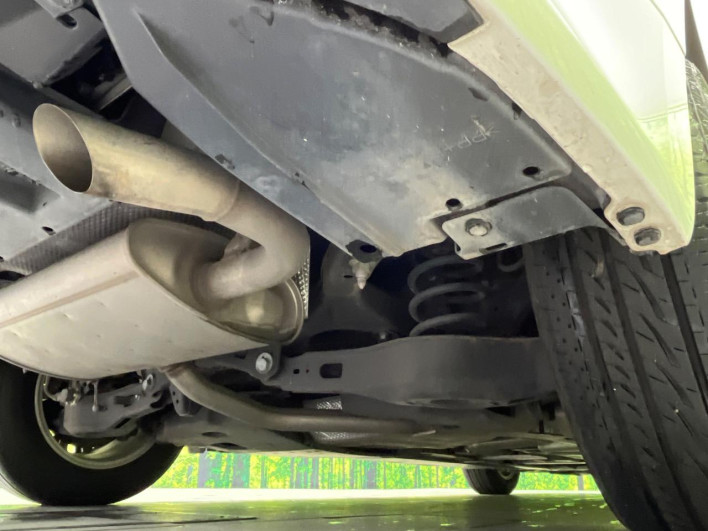 2016 Toyota Prius DAA-ZVW50 (UW-69ef59100d8f6)[19]