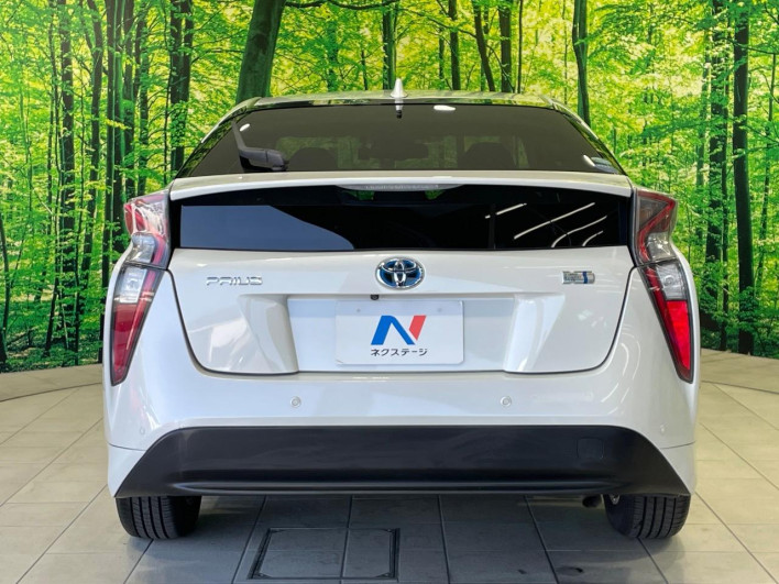 2017 Toyota Prius DAA-ZVW50 (UW-69ef591165897)[23]