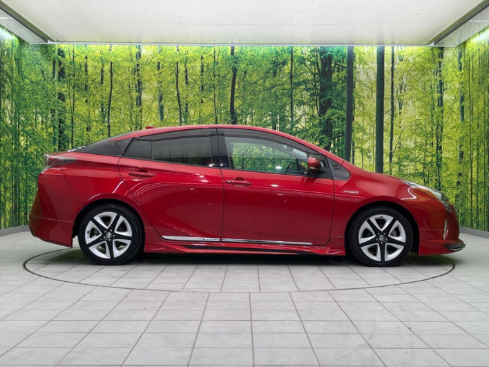 2016 Toyota Prius DAA-ZVW51 (UW-69ef5911c5b6d)[28]