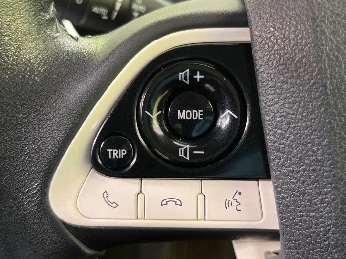 2017 Toyota Prius DAA-ZVW51 (UW-69ef5911c9d98)[13]