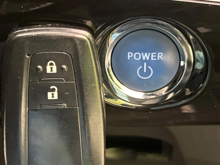2017 Toyota Prius DAA-ZVW51 (UW-69ef5911c9d98)[7]
