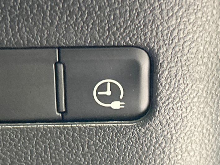 2019 Toyota Prius PHV DLA-ZVW52 (UW-69ef5911d12ce)[17]