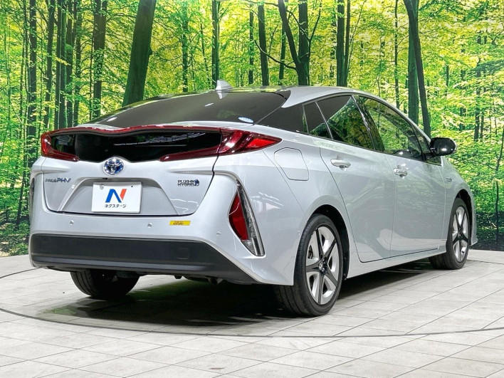 2019 Toyota Prius PHV DLA-ZVW52 (UW-69ef5911d12ce)[9]