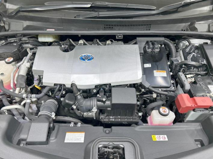 2019 Toyota Prius PHV DLA-ZVW52 (UW-69ef5911d12ce)[4]