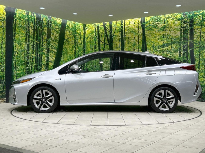 2019 Toyota Prius PHV DLA-ZVW52 (UW-69ef5911d12ce)[6]