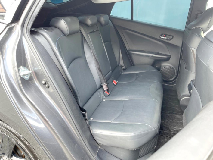 2019 Toyota Prius DAA-ZVW55 (UW-69ef591352348)[22]