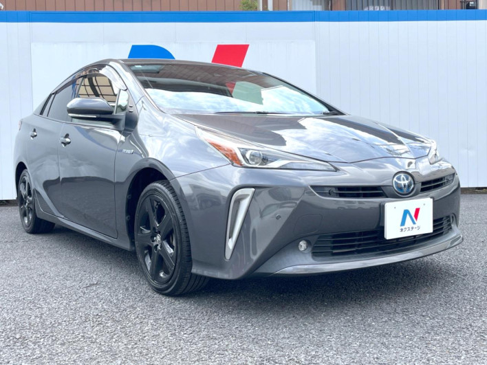 2019 Toyota Prius DAA-ZVW55 (UW-69ef591352348)[17]