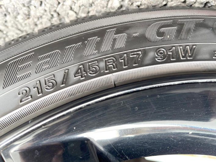 2019 Toyota Prius DAA-ZVW55 (UW-69ef591352348)[15]