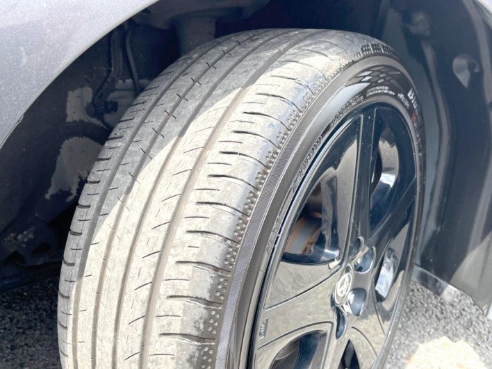 2019 Toyota Prius DAA-ZVW55 (UW-69ef591352348)[12]