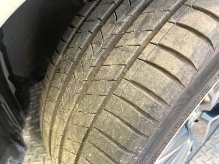 2019 Toyota Corolla Sport 6AA-ZWE211H (UW-69ef5913c8932)[14]