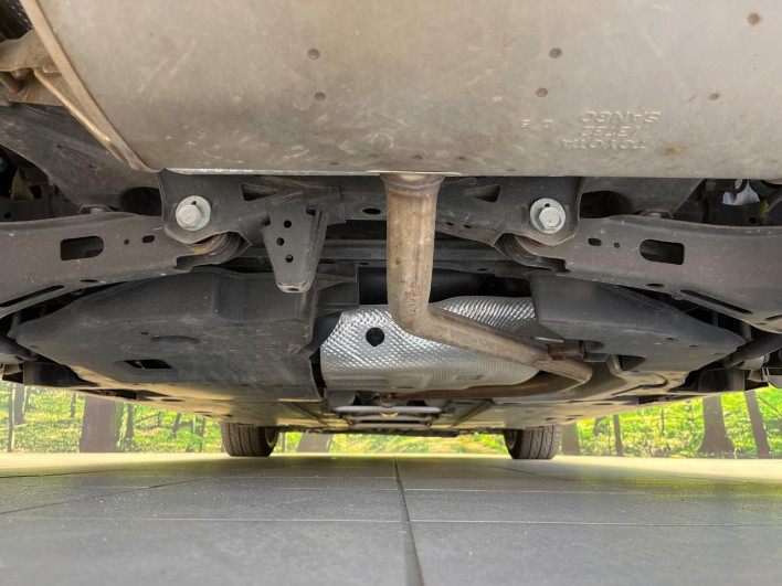 2020 Toyota Corolla Sport 6AA-ZWE211H (UW-69ef59150f0e5)[29]