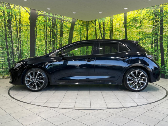 2020 Toyota Corolla Sport 6AA-ZWE211H (UW-69ef59150f0e5)[20]