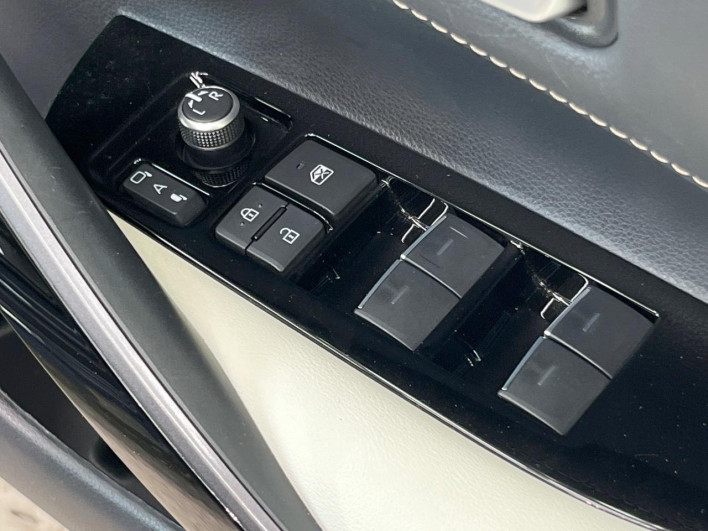 2024 Toyota Corolla Touring 6AA-ZWE219W (UW-69ef591582ca2)[6]